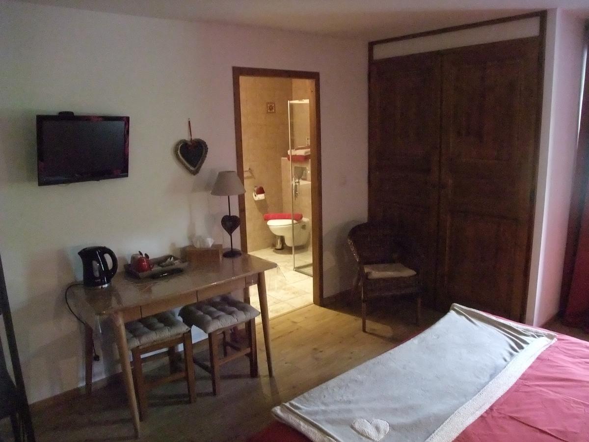 Le Domaine du Grand Cellier Chambres d'hôtes en Savoie Tournon Exterior foto
